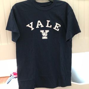 Yale University Men’s t shirt, never been worn